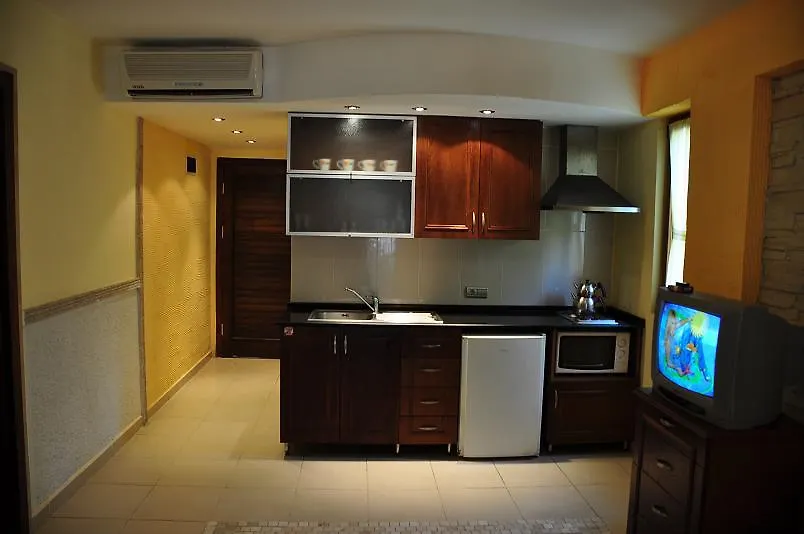 Holiday & Leisure Club Kusadası Hotel